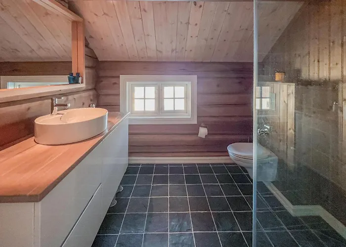 Semesterbostad Gorgeous In Svatsum With Wifi Svingvoll