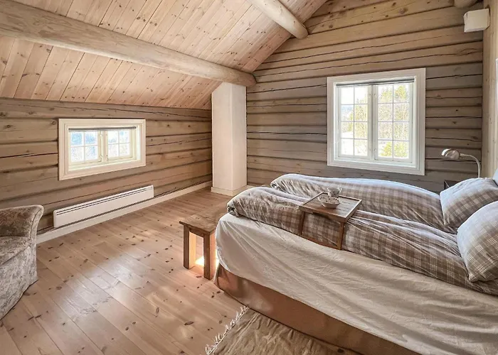 Semesterbostad Gorgeous In Svatsum With Wifi